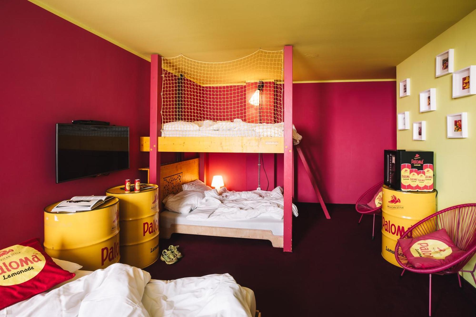 Hotel Superbude St. Georg 2*